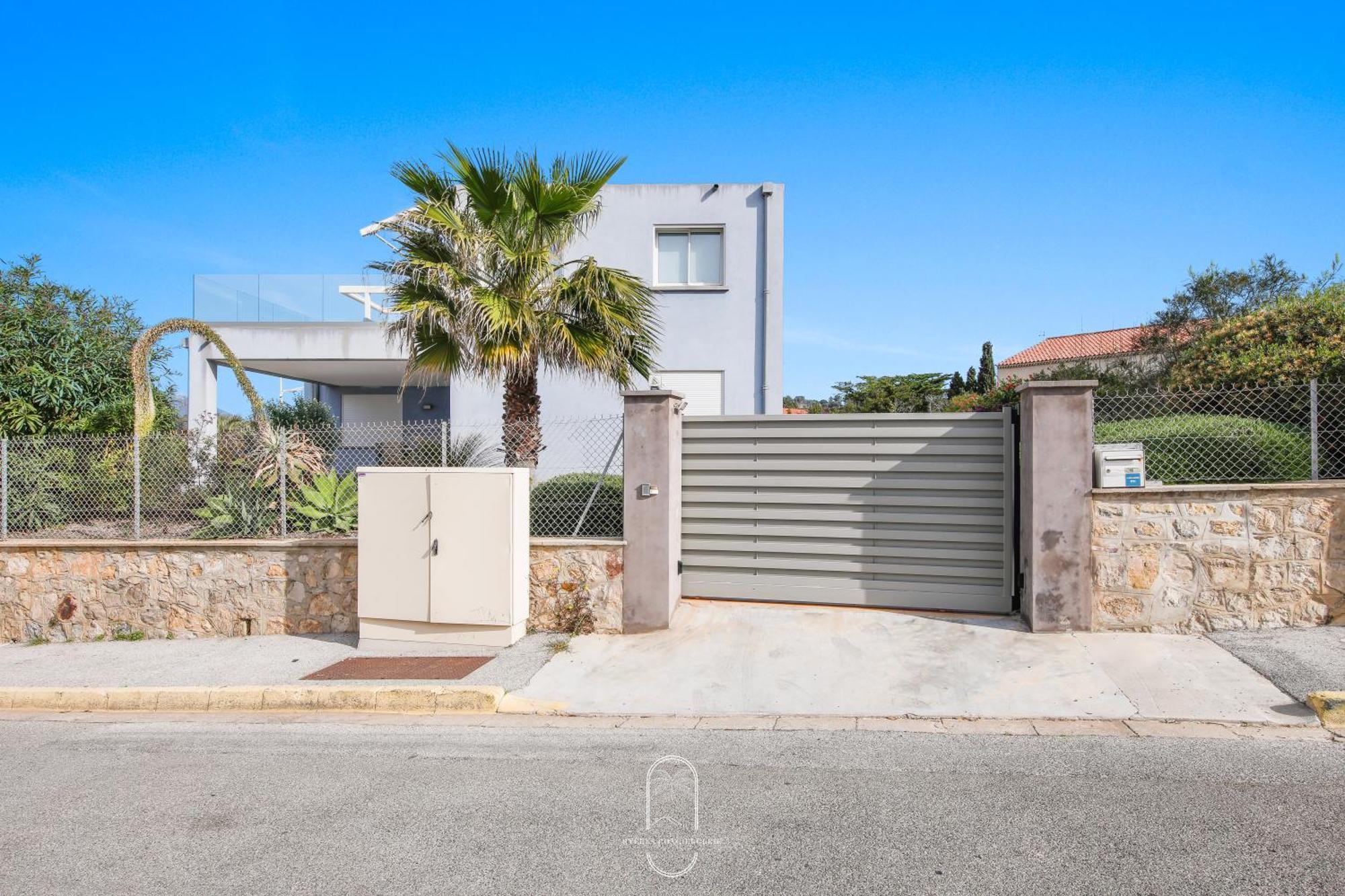 Villa Antoine Appartement Rdj Vue Mer Clim Wifi Parking Plage 50M La Garonne Льо Праде Екстериор снимка