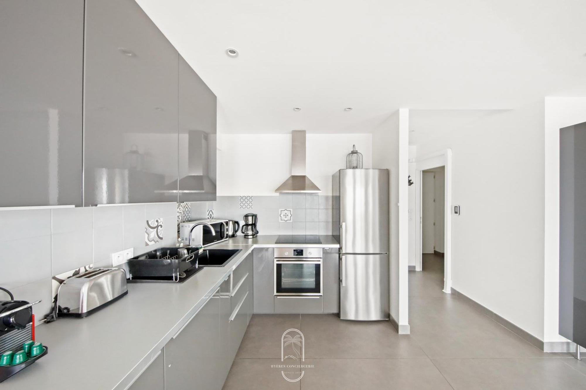 Villa Antoine Appartement Rdj Vue Mer Clim Wifi Parking Plage 50M La Garonne Льо Праде Екстериор снимка